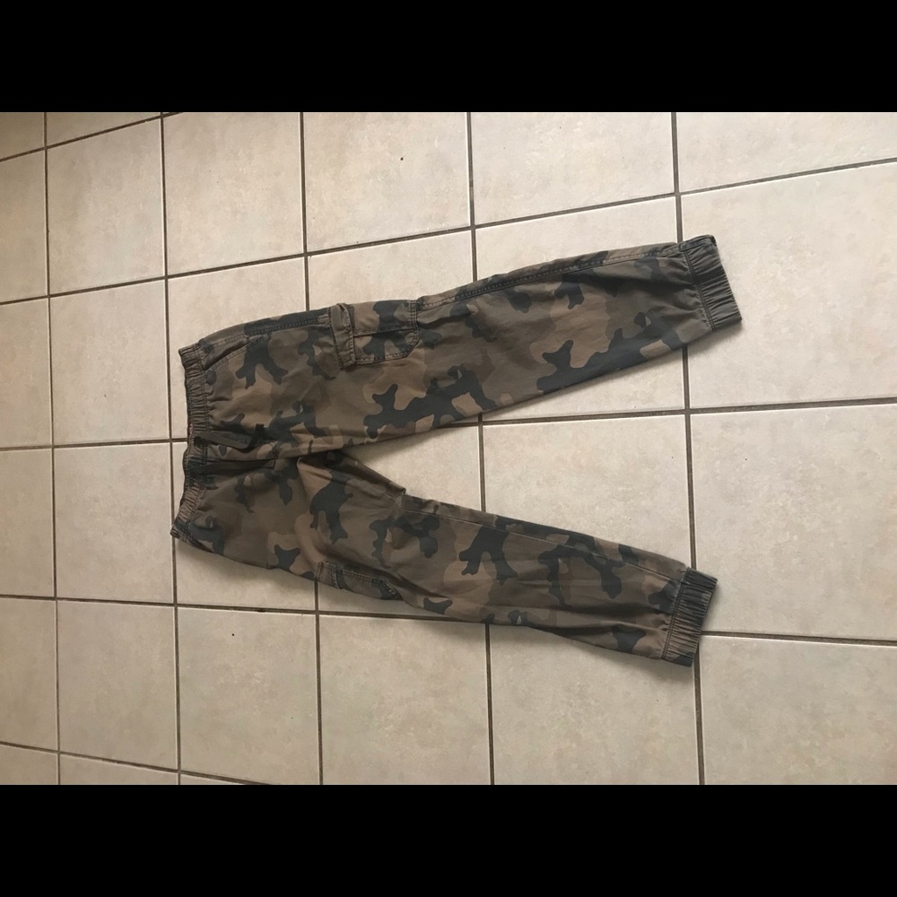Arizona joggers